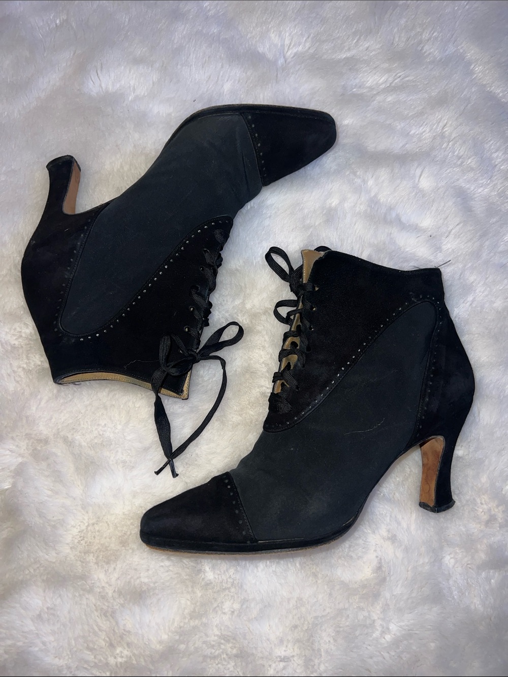 Vintage Victorian Women's Black Suede and canvas Lace-Up Ankle Boots